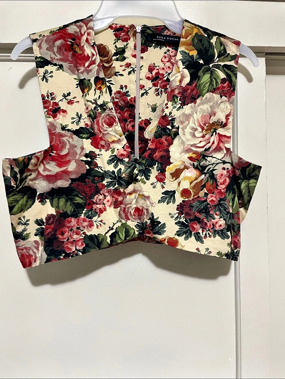 Zara Floral Crop Top in Multicolor Size Small